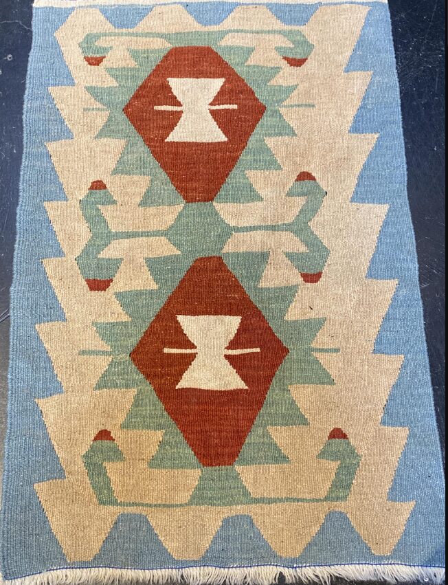 2' 00" x 3' 00" Vintage- Wool