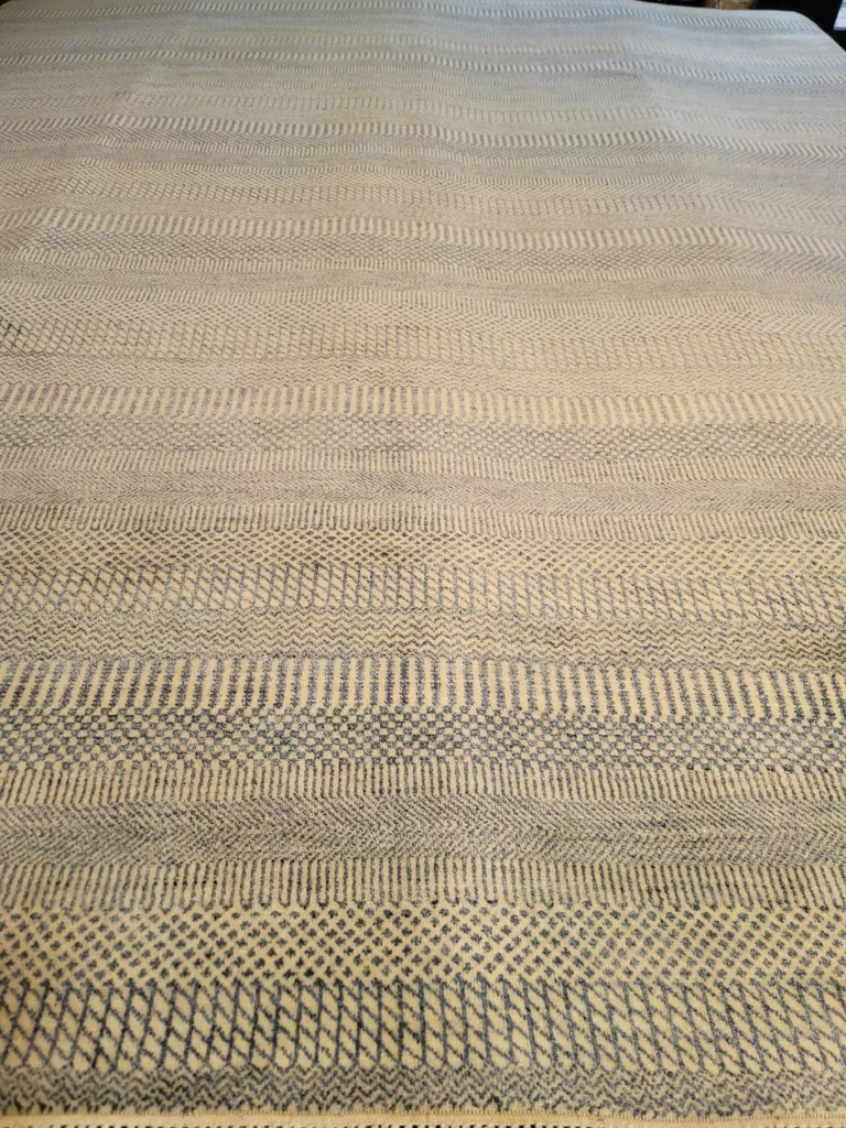 8' 00" x 10' 03" Wool Savanah Rug