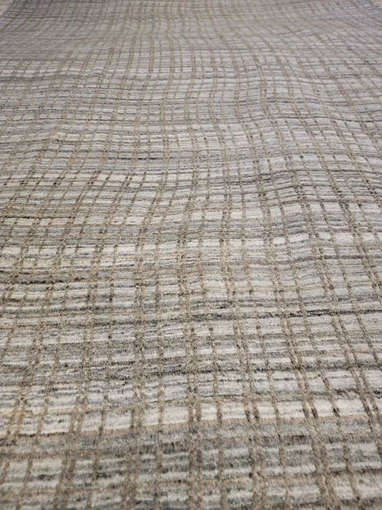 6' 02" x 8' 11"  Modern Viscose Rug